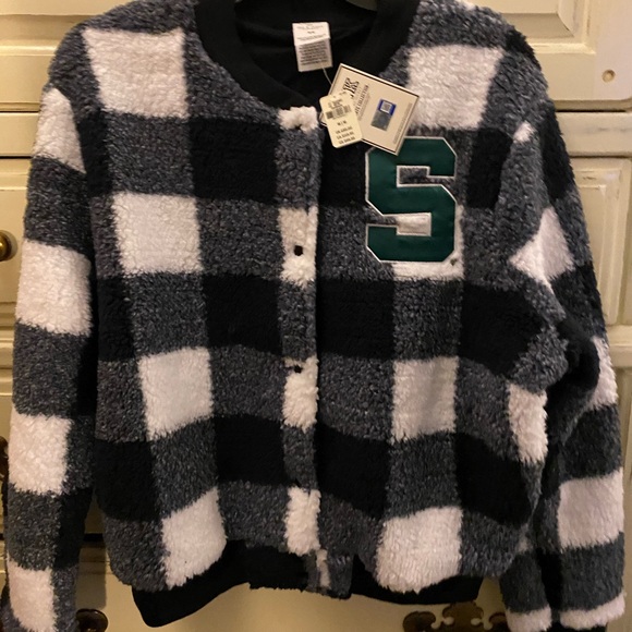 PINK Victoria's Secret Jackets & Blazers - Button up Victoria Secret msu